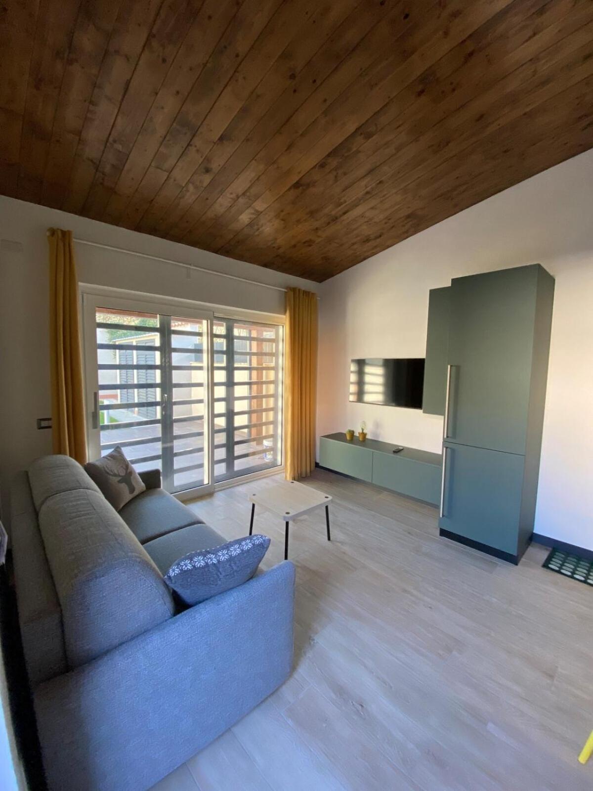 Villa Villino Ancillotto With Garden And Parking Motorcycle Space Roma